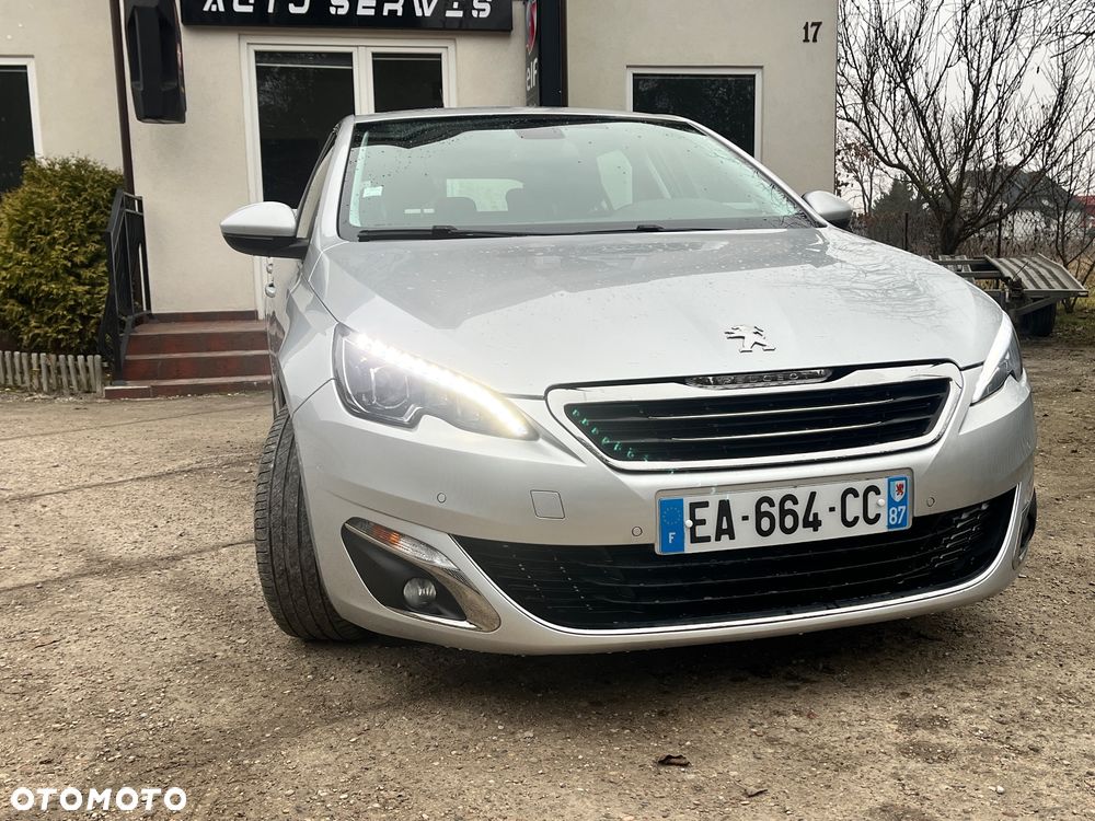 Peugeot 308 1.2 PureTech Allure S&S - 8