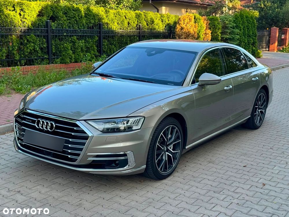 Audi A8 - 7