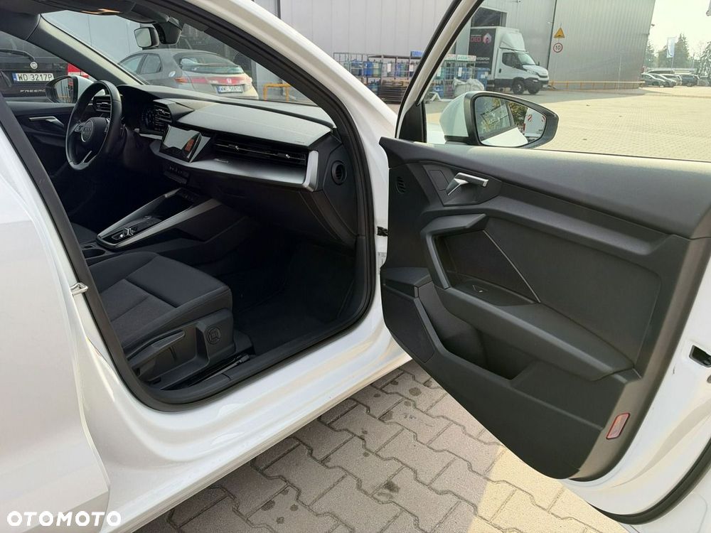 Audi A3 Sportback 1.5 TFSI S tronic - 19