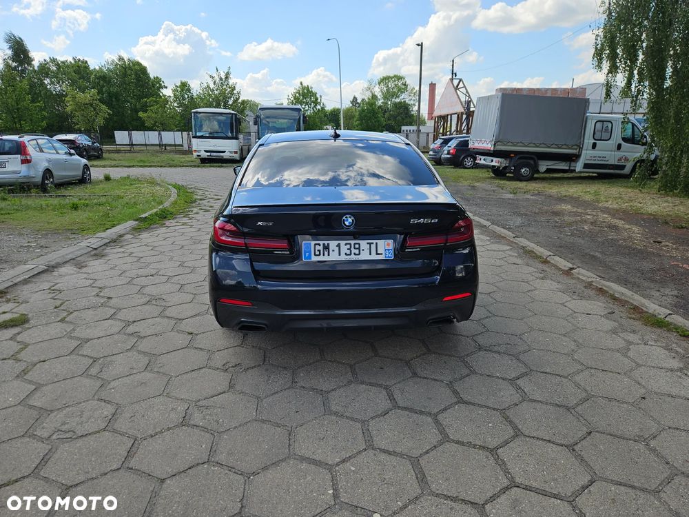 BMW Seria 5 545e xDrive M Sport sport - 4