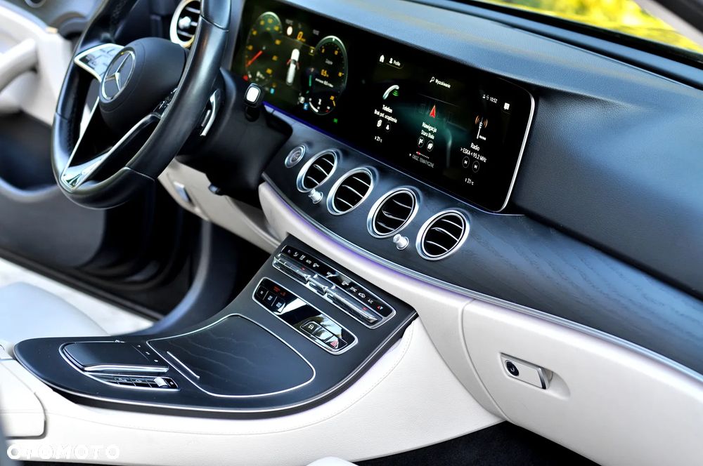 Mercedes-Benz Klasa E 220 d 9G-TRONIC Edition AVANTGARDE - 21