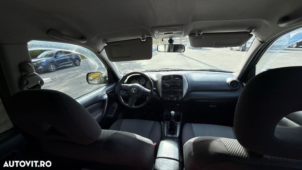 Toyota RAV4 - 5