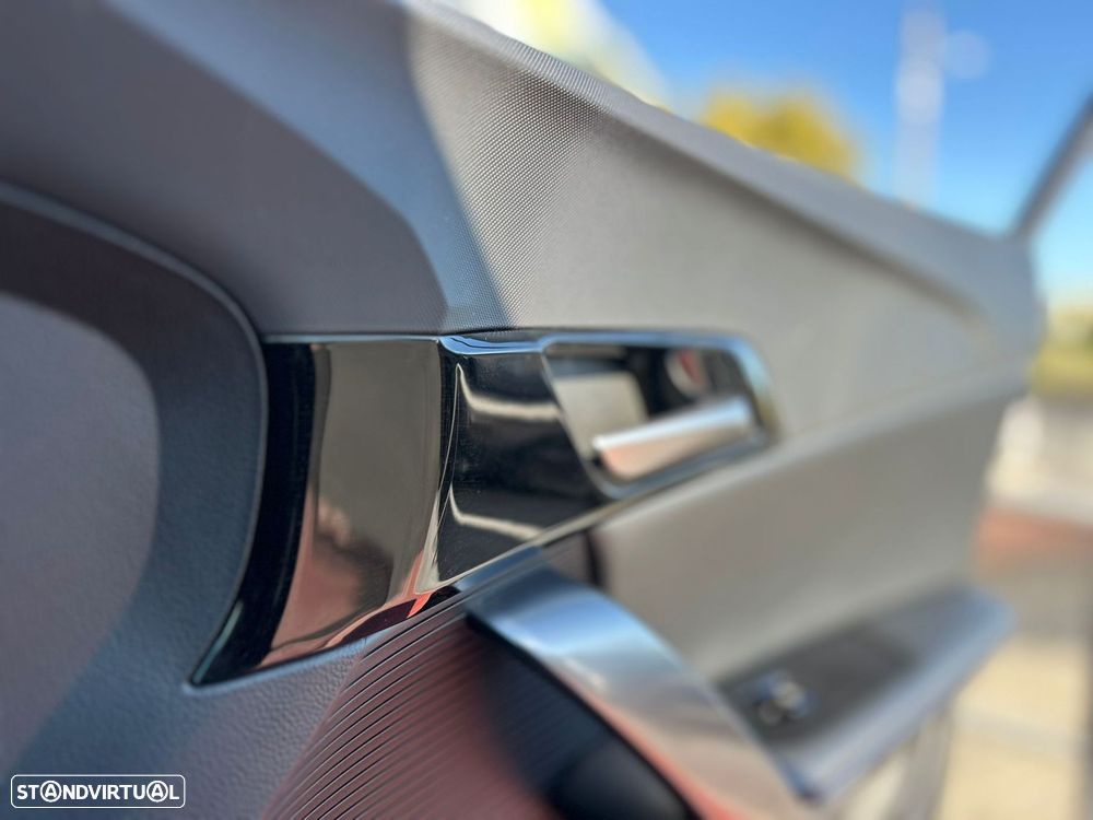 MG MG4 64 kWh Luxury - 41