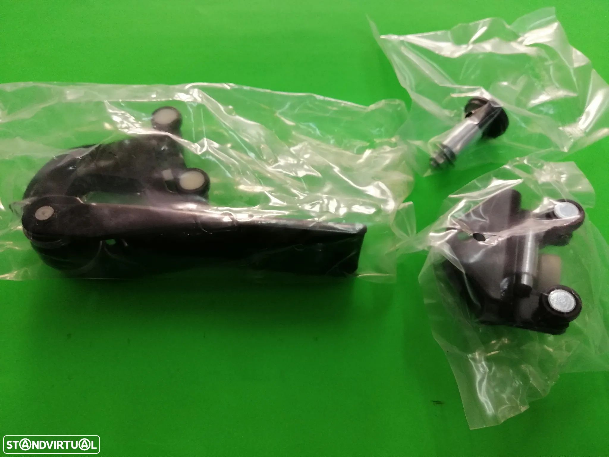Roletes / Dobradiças da porta lateral de correr Renault Master 2010- Opel Movano 2010- - 1