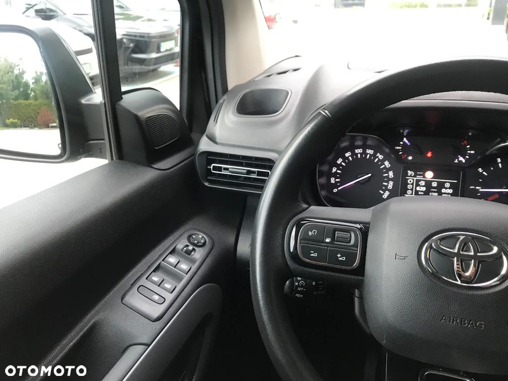 Toyota Proace City Verso 1.5 D-4D Family - 25