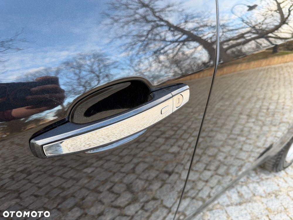 Opel Insignia 2.0 CDTI automatik Business Innovation - 28