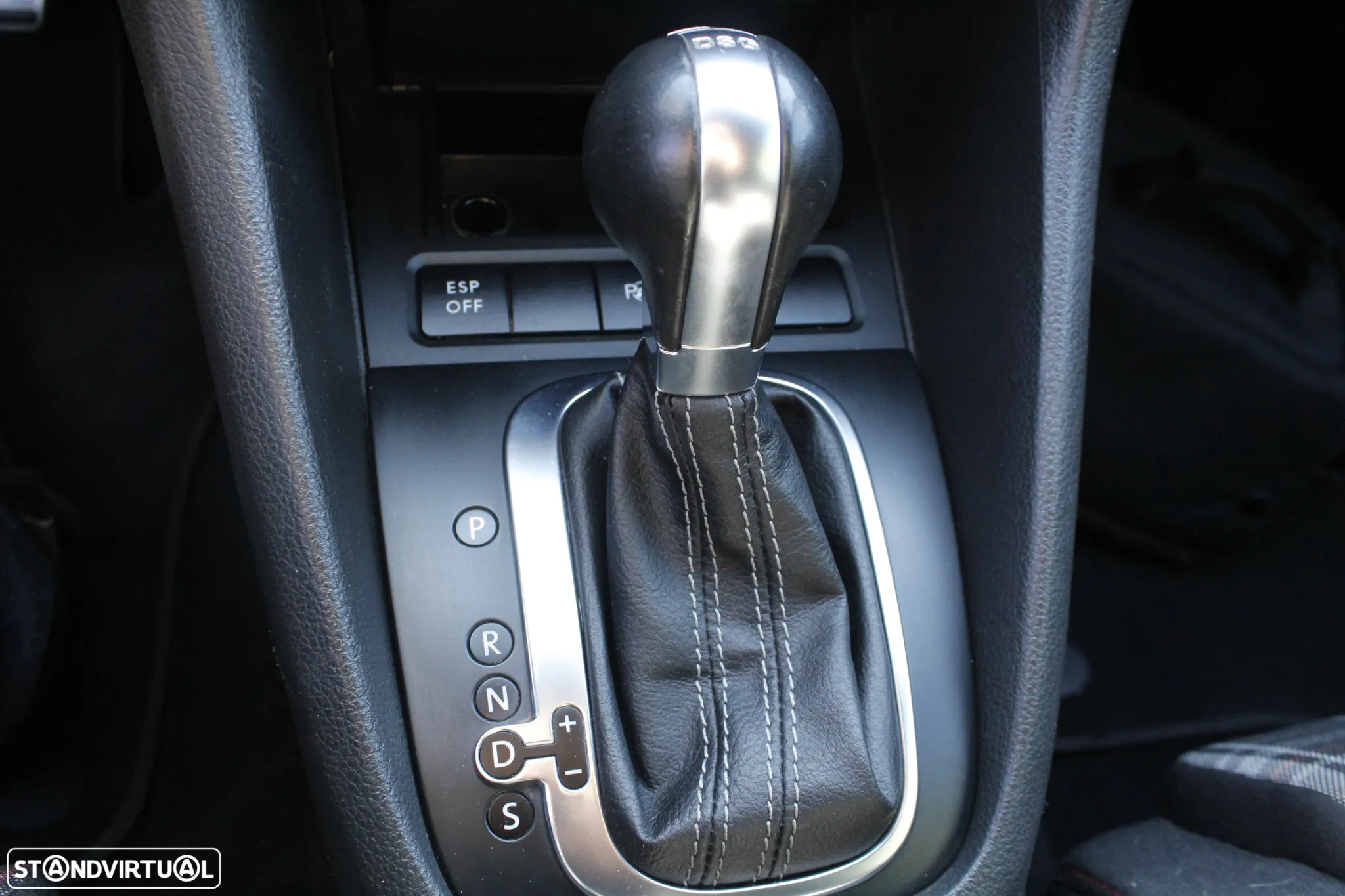 VW Golf 2.0 GTI DSG - 28