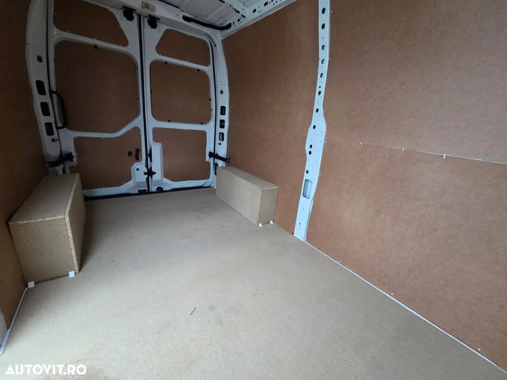 Renault New Master L2H2 - 15