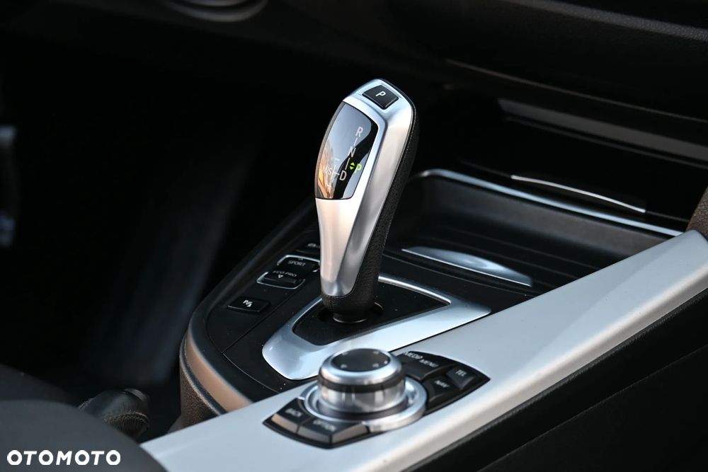 BMW Seria 3 320d Sport-Aut - 27