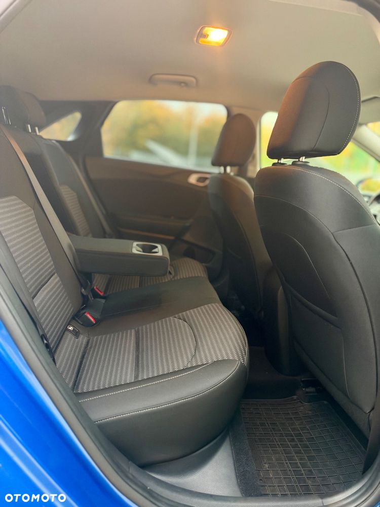 Kia Ceed 1.5 T-GDI M - 25