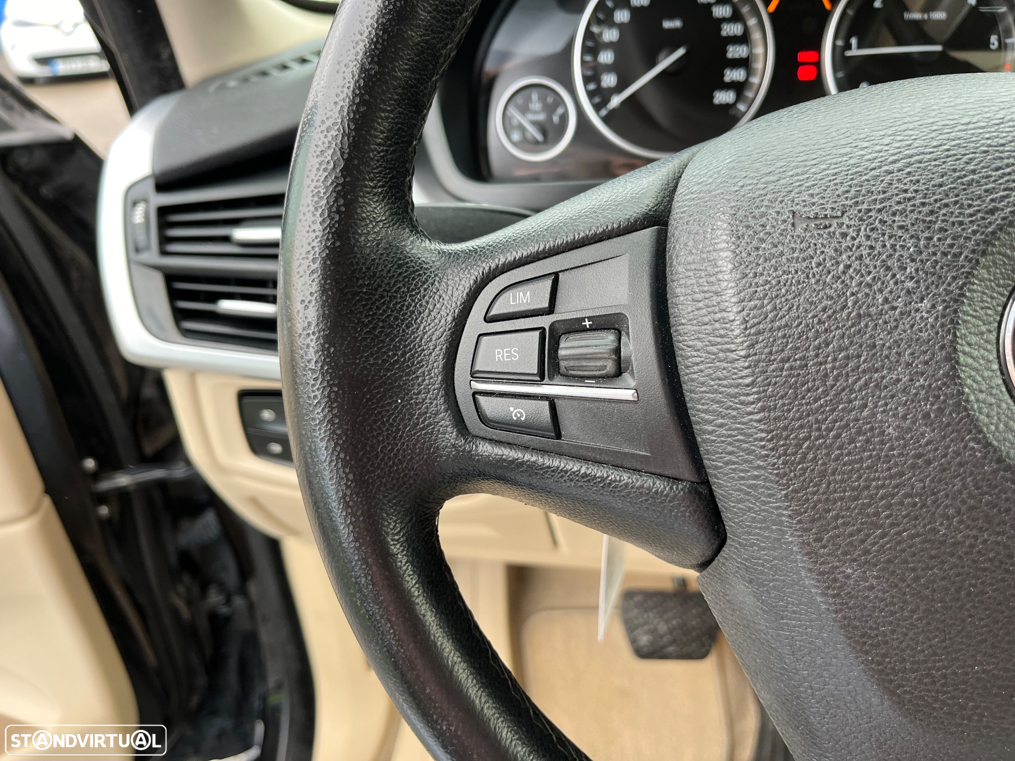 BMW X5 25 d sDrive Comfort 7L - 30