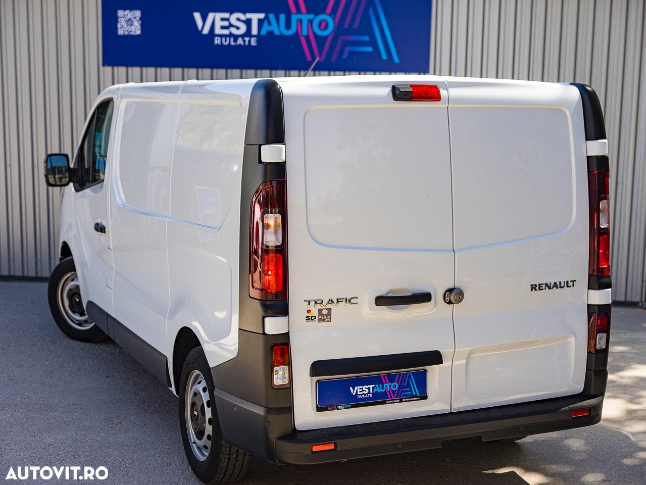 Renault Trafic 2.0 Blue dCi 130 Furgon Cabina Dubla L2H1 - 3