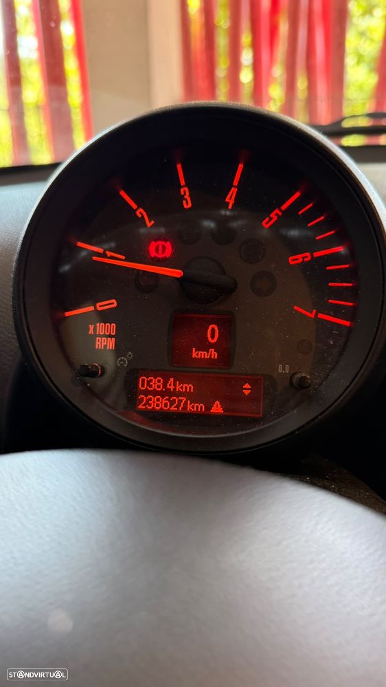 MINI Countryman One D - 2