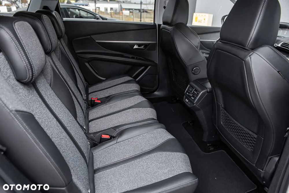 Peugeot 5008 1.5 BlueHDi Allure S&S EAT8 - 23