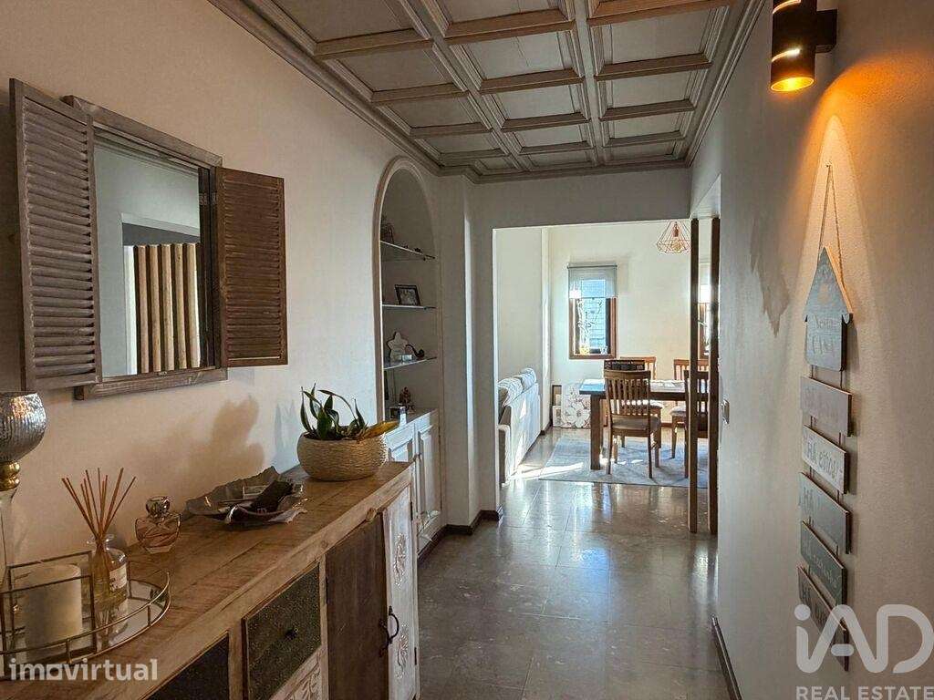 PentHouse T5 em Mafamude e Vilar do Paraíso de 207 m2 - Grande imagem: 2/25