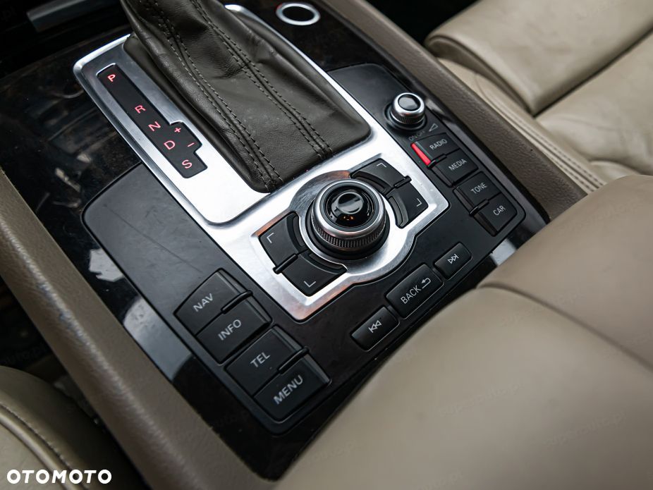 Audi Q7 3.0 TDI DPF Quattro Tiptronic - 22