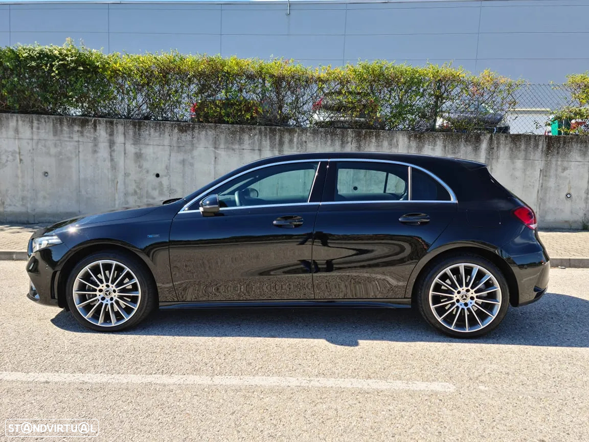 Mercedes-Benz A 250 e AMG Line - 4