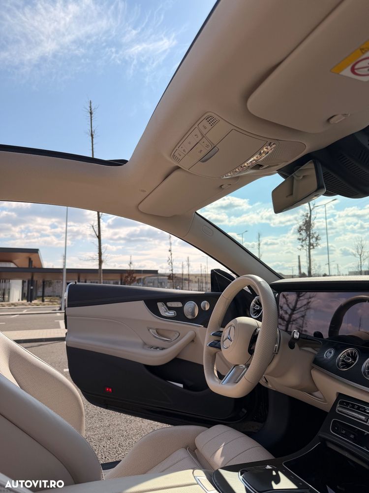 Mercedes-Benz E 200 4Matic 9G-TRONIC Night Edition - 4