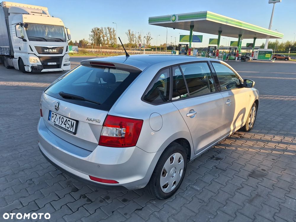 Skoda RAPID 1.2 TSI Ambition - 3