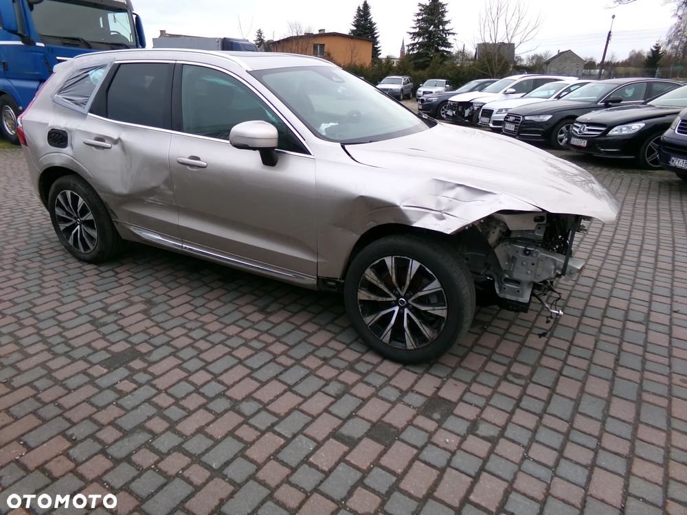 Volvo XC 60 B6 B AWD Ultimate Bright - 6