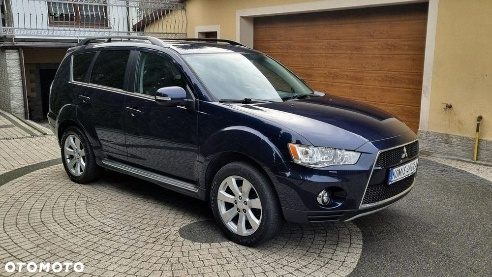 Mitsubishi Outlander - 8