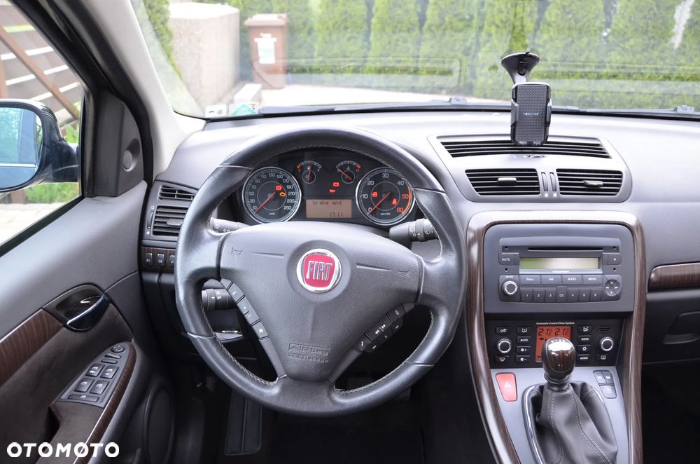 Fiat Croma 1.9 JTD Emotion - 9