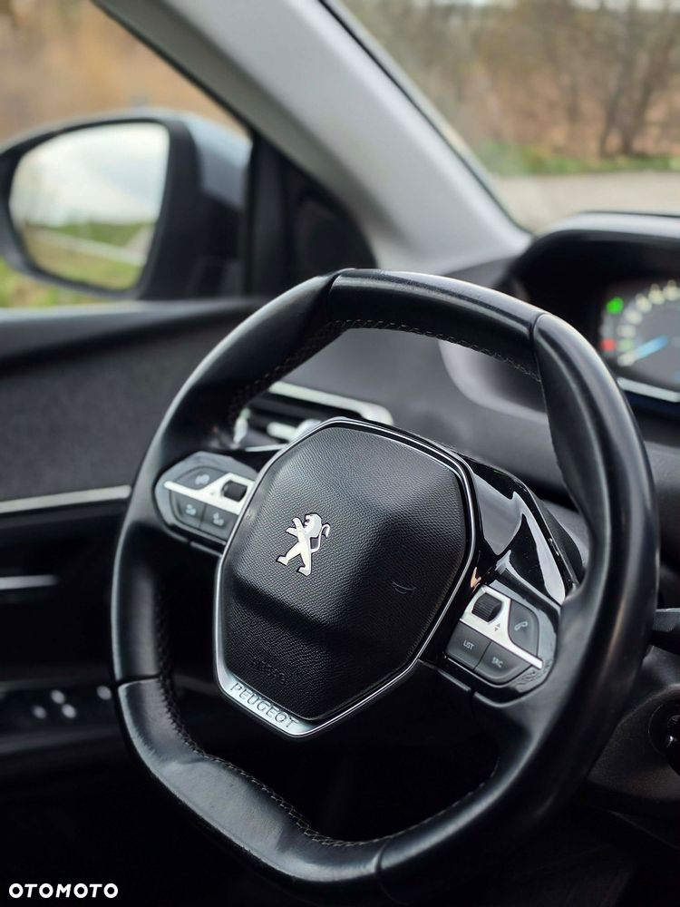 Peugeot 5008 - 19