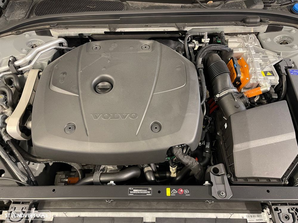 Volvo V60 2.0 T6 AWD TE Essential - 35