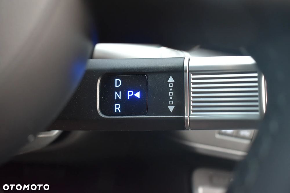 Hyundai Kona 64kWh Executive - 17