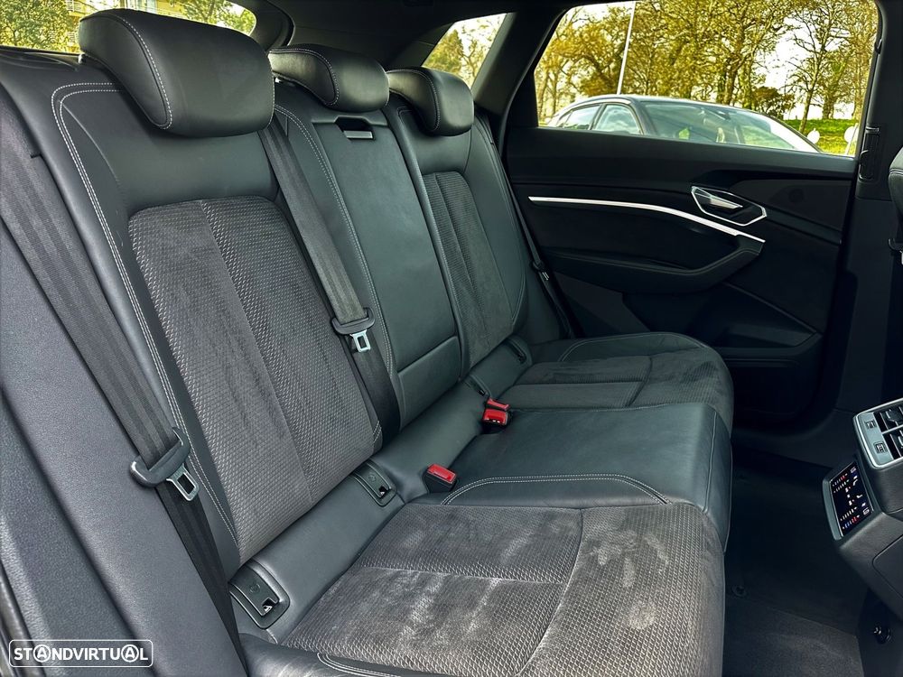 Audi e-tron 55 quattro S line - 30