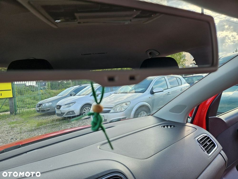 Volkswagen Polo - 16