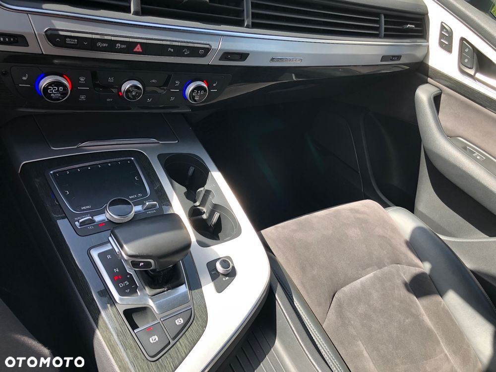 Audi Q7 3.0 TDI Quattro Tiptronic - 13