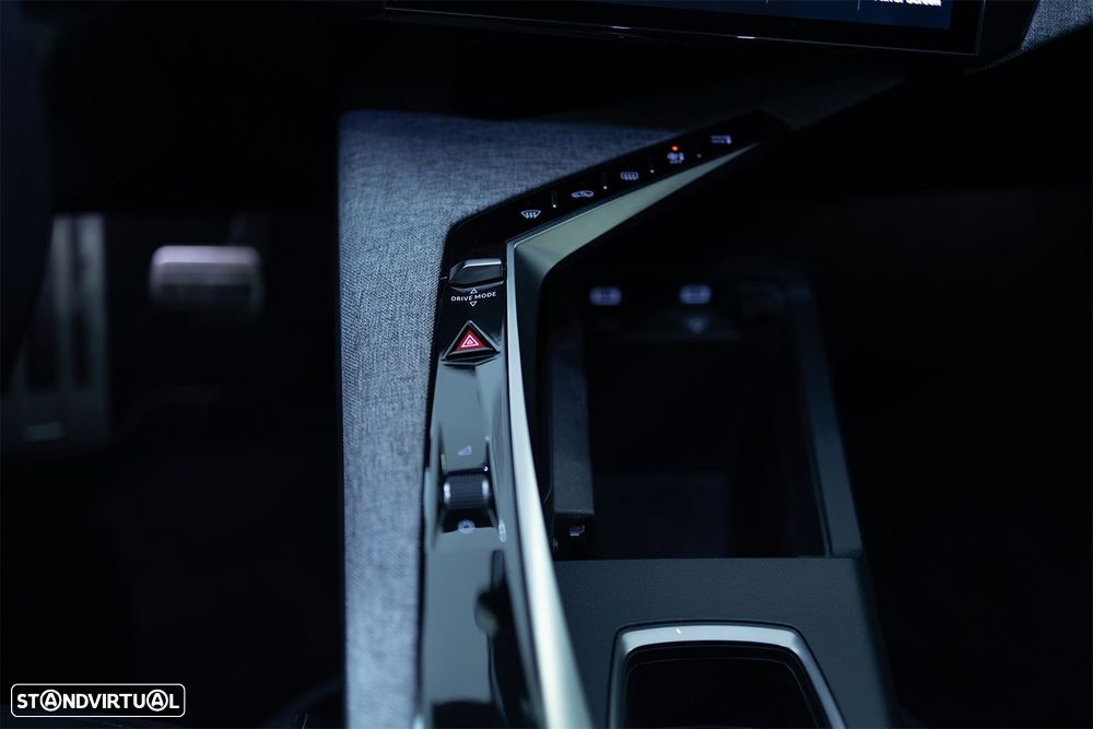 Peugeot 5008 1.6 Plug-in Hybrid GT e-DCS7 - 18