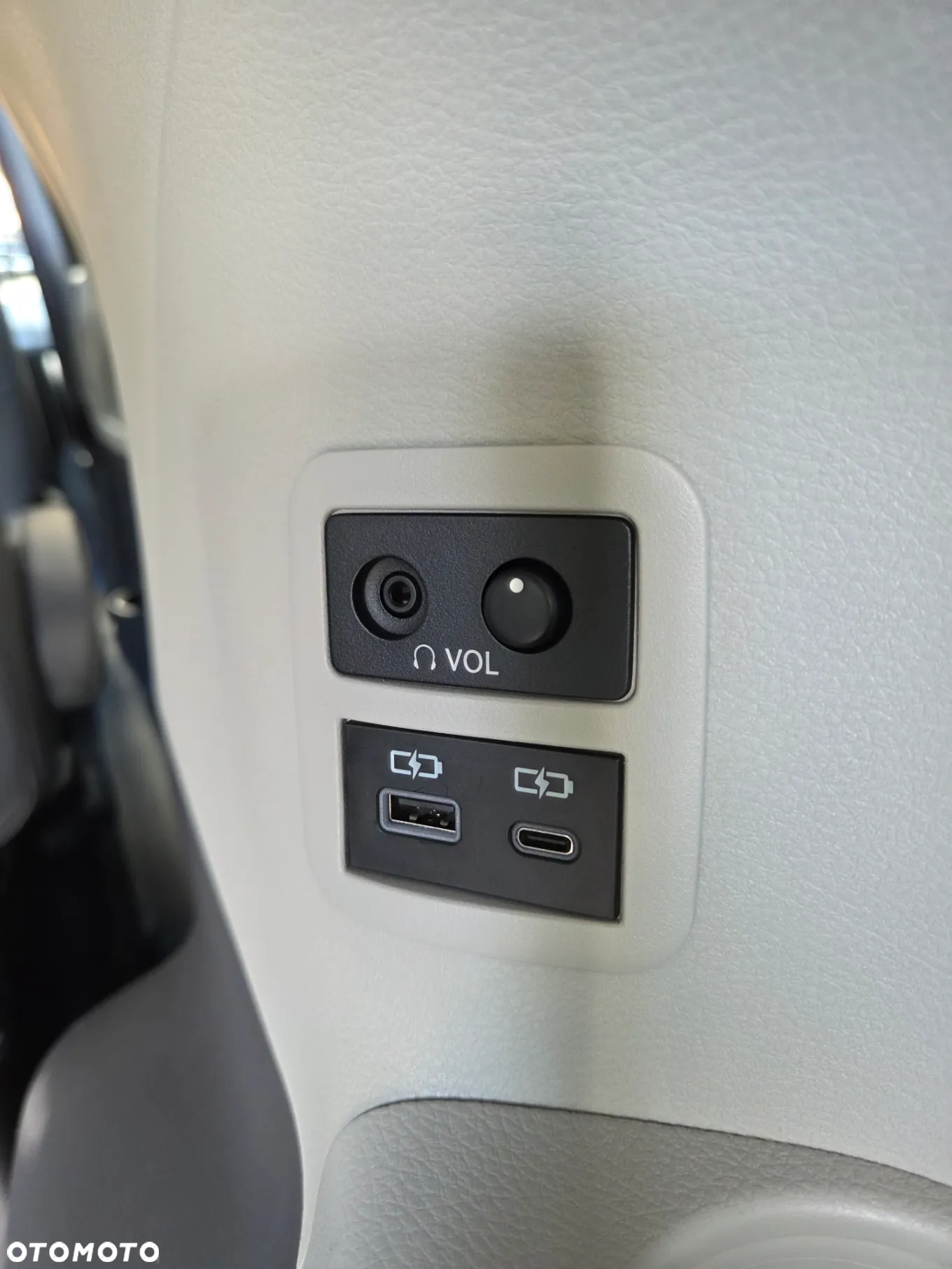Toyota Sienna - 19