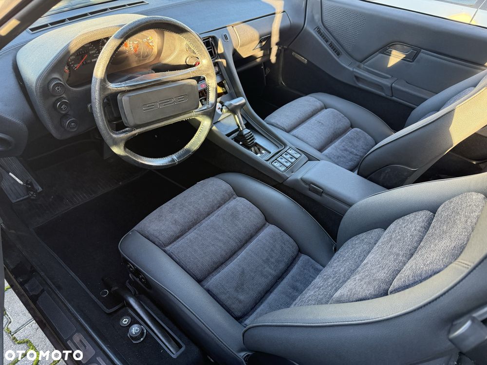 Porsche 928 - 6
