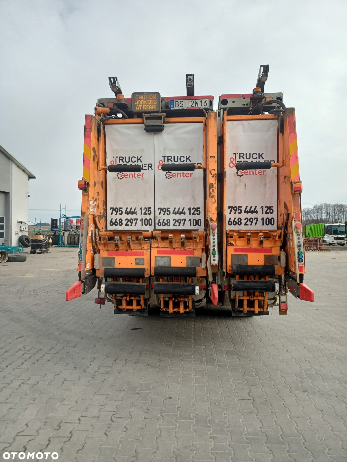 Mercedes-Benz ECONIC - 12