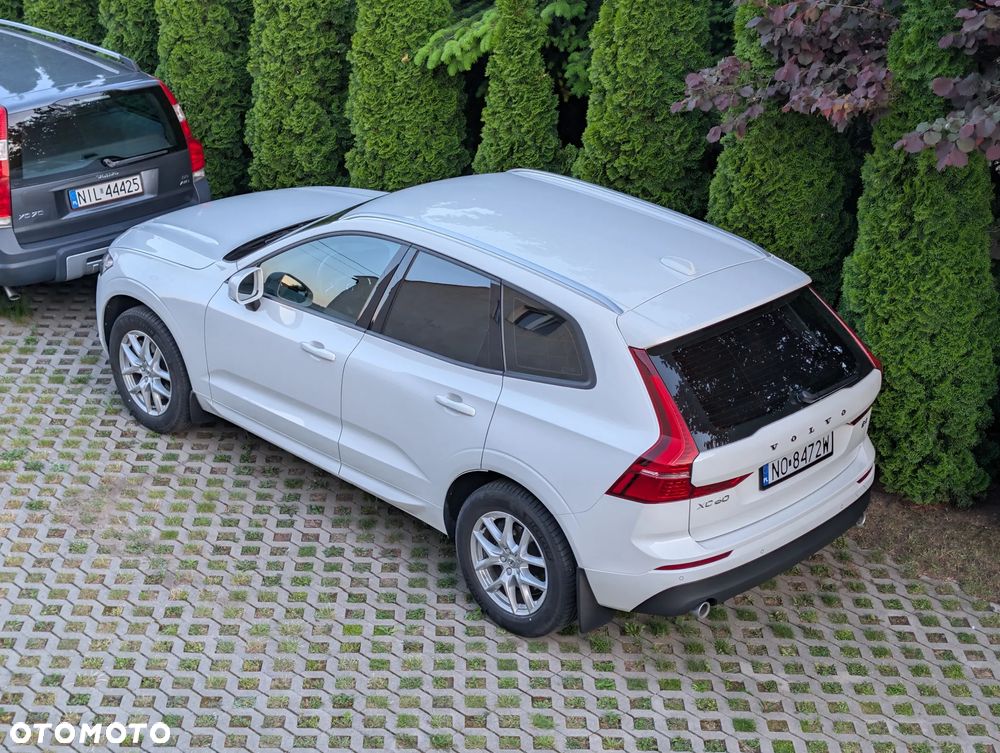 Volvo XC 60 B4 B Momentum - 4
