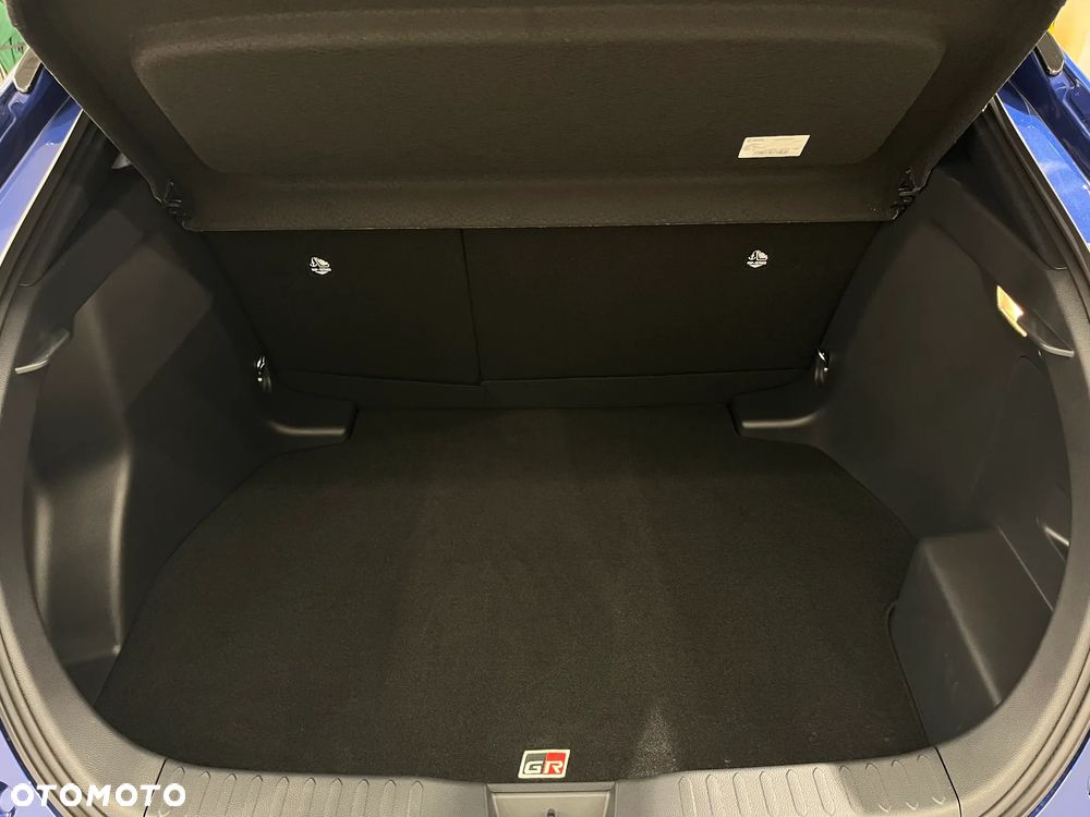 Toyota C-HR - 26