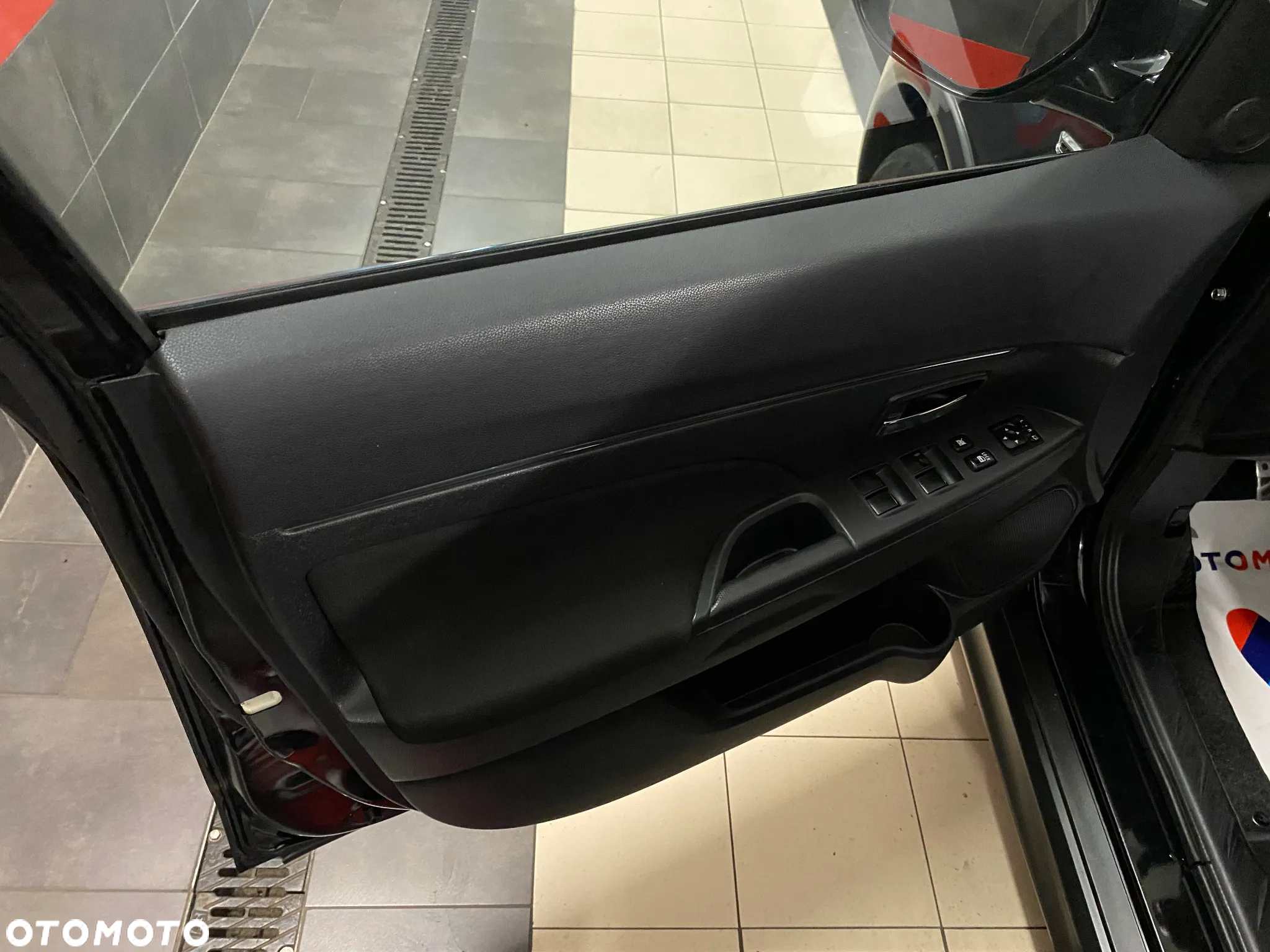 Mitsubishi ASX 1.6 2WD Intense - 14