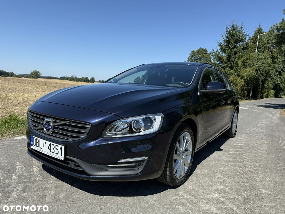 Volvo V60 T3 Geartronic Momentum - 36