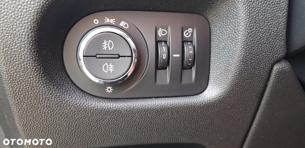 Opel Corsa 1.4 16V Color Elegance - 21