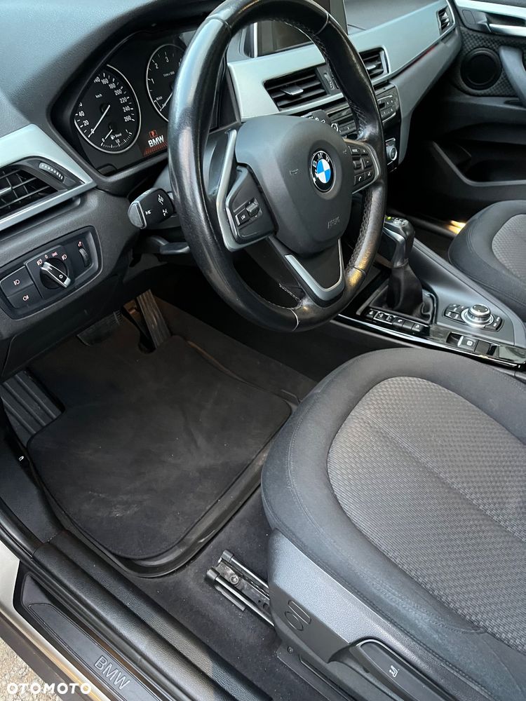 BMW X1 xDrive20d - 6