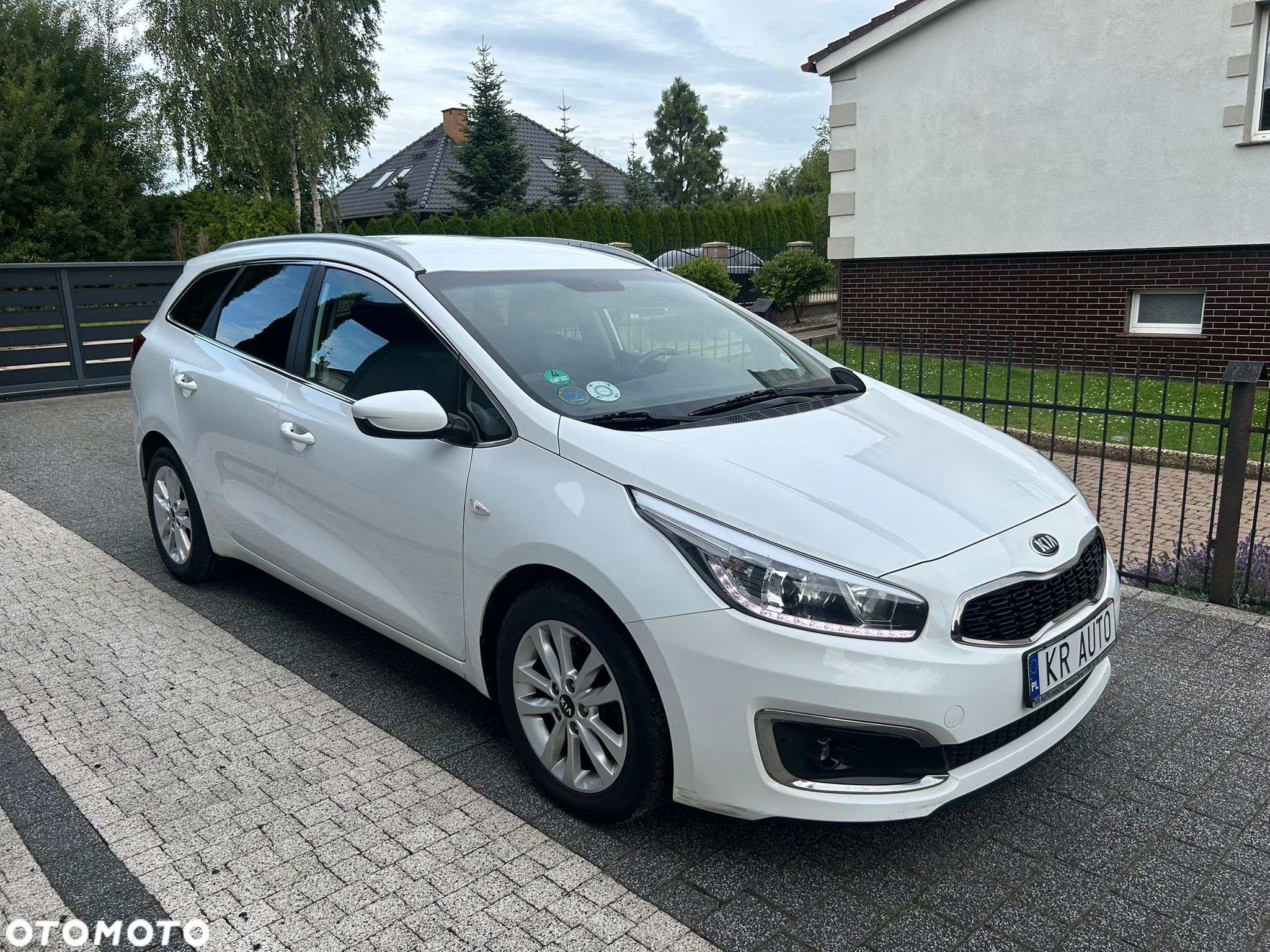 Kia Ceed 1.6 CRDi 136 ISG GT Line - 26