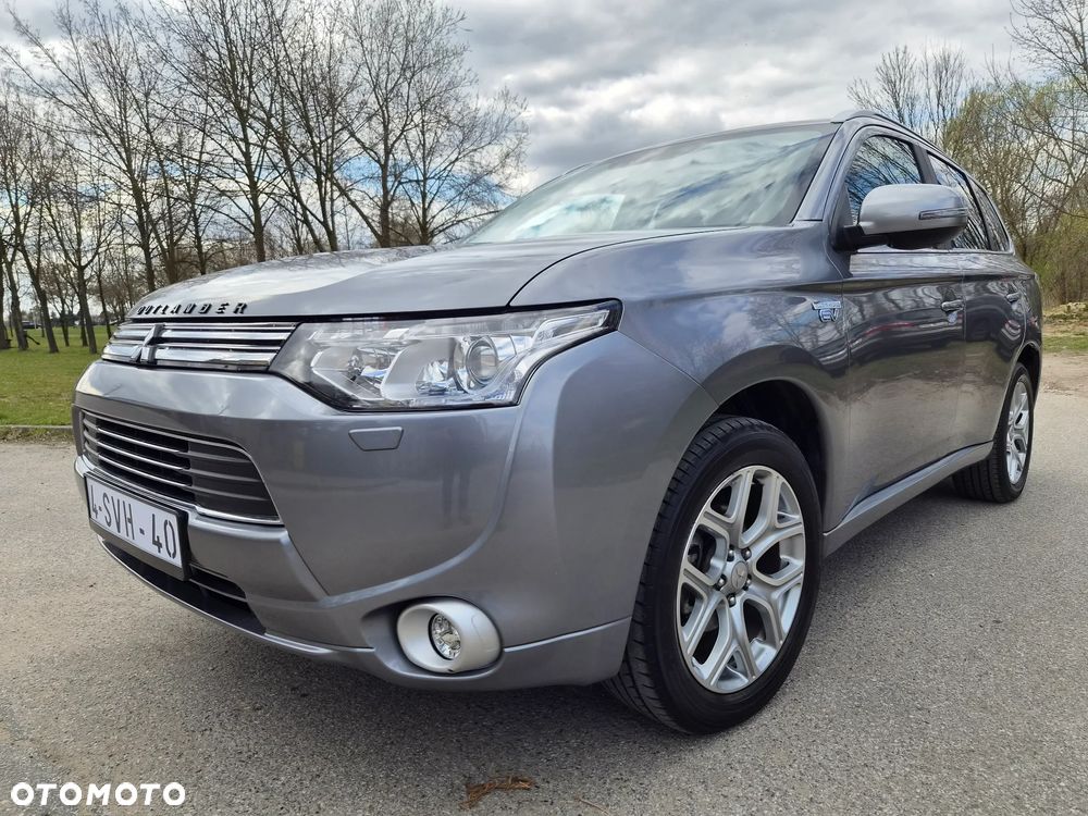 Mitsubishi Outlander - 5