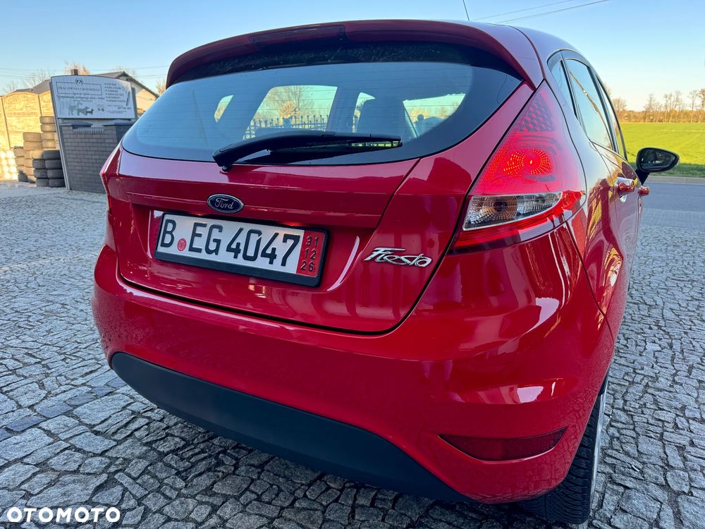 Ford Fiesta 1.25 Celebration - 14