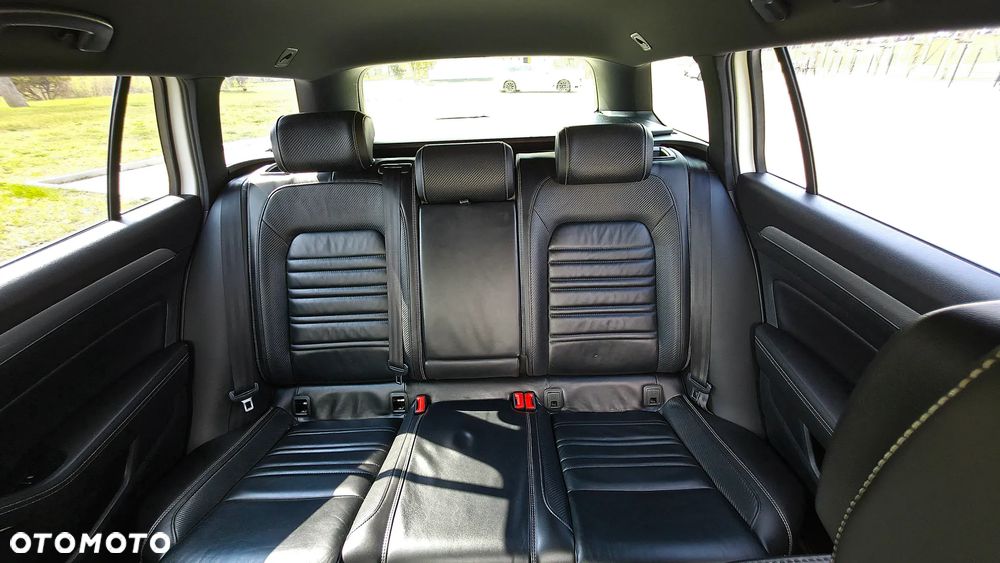 Volkswagen Passat - 26