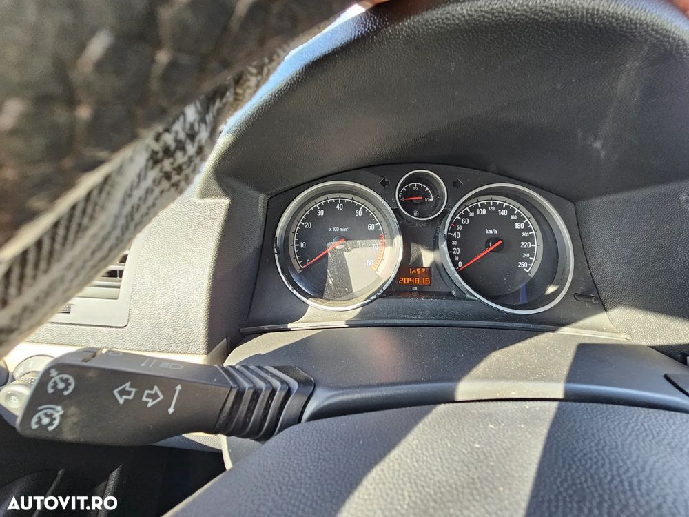 Opel Astra - 14