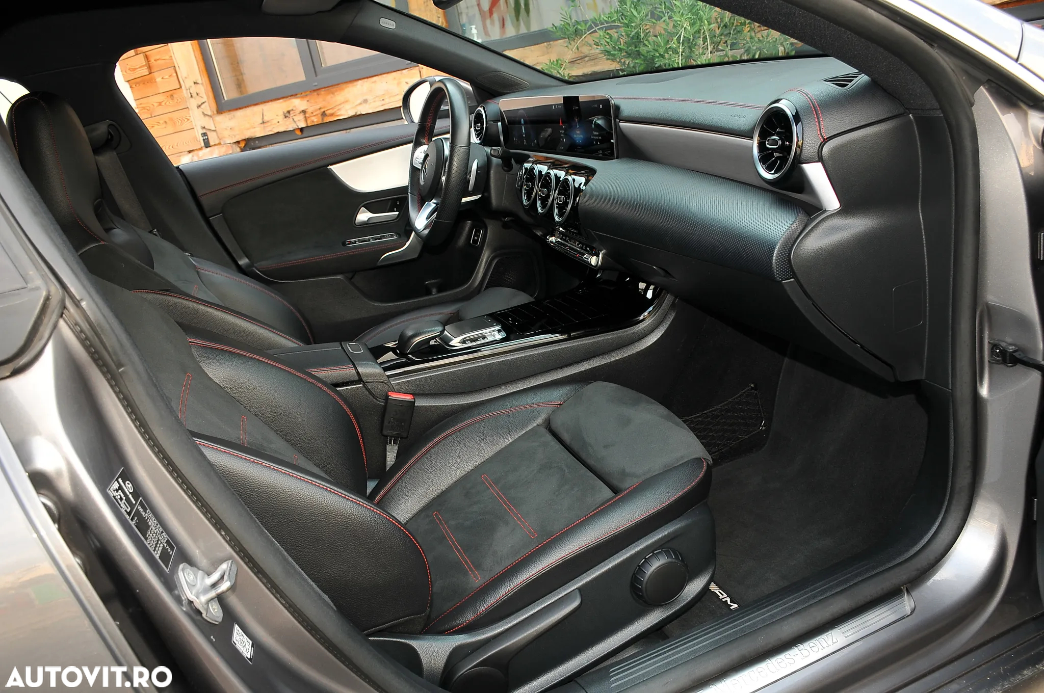 Mercedes-Benz CLA - 13