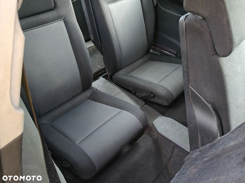 Opel Zafira 1.9 CDTI - 8