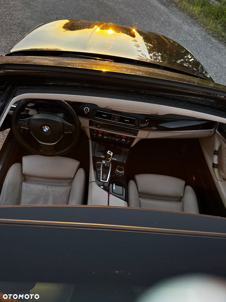 BMW Seria 5 525d xDrive Luxury Line - 11
